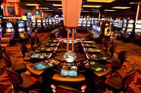 GUM67 live casino dengan dealer sungguhan streaming langsung